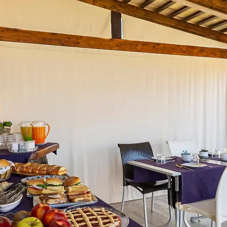 L'angolino Della Nonna Bed & Breakfast 3*