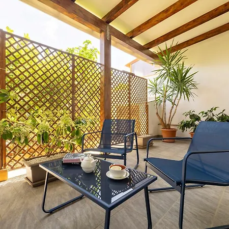 B&B L'Angolino Della Nonna 3*